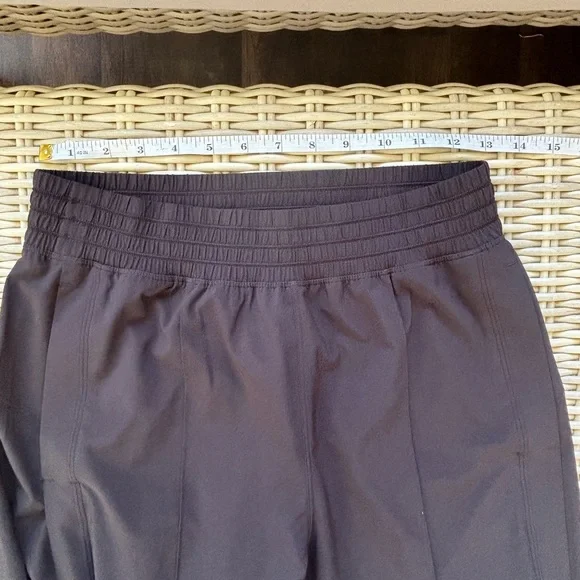 Lululemon Wanderer Culotte 6 Athleisure streetwear yoga workout‎ minimalist - Picture 8 of 9